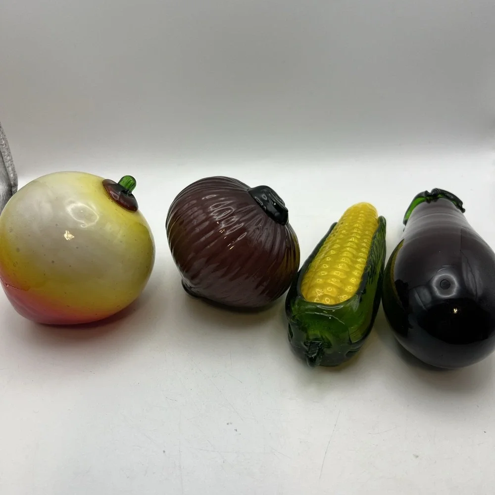 N/A **set includes